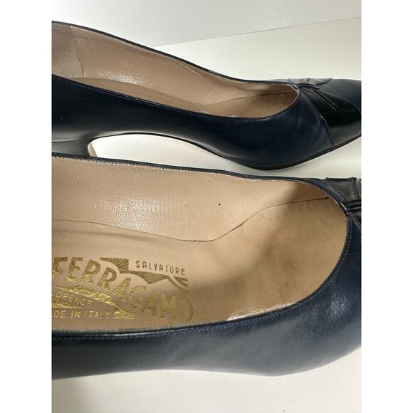 Salvatore Ferragamo Heels Black & Blue Pumps Leather Round Toe Shoe Size 9B 9 - Picture 8 of 16